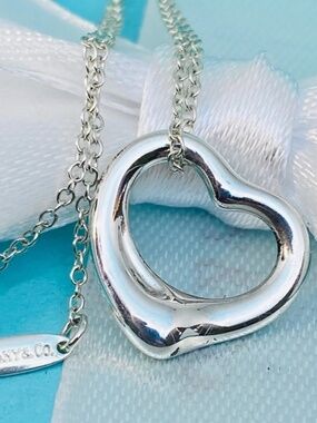 Tiffany & Co Elsa Peretti open heart necklace 16mm Silver 16” with Box